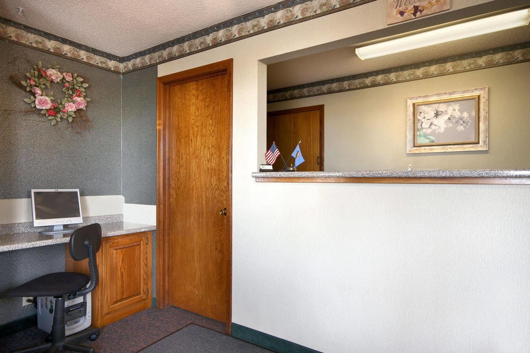 Days Inn By Wyndham Erick Interior photo